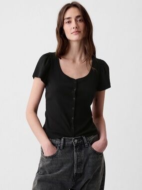 NWOT GAP Women’s Modern Rib Cropped Short Sleeve Cardigan Shirt in Black Medium